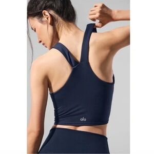 Alo Yoga Airbrush Real Bra Tank in Navy - Size Small